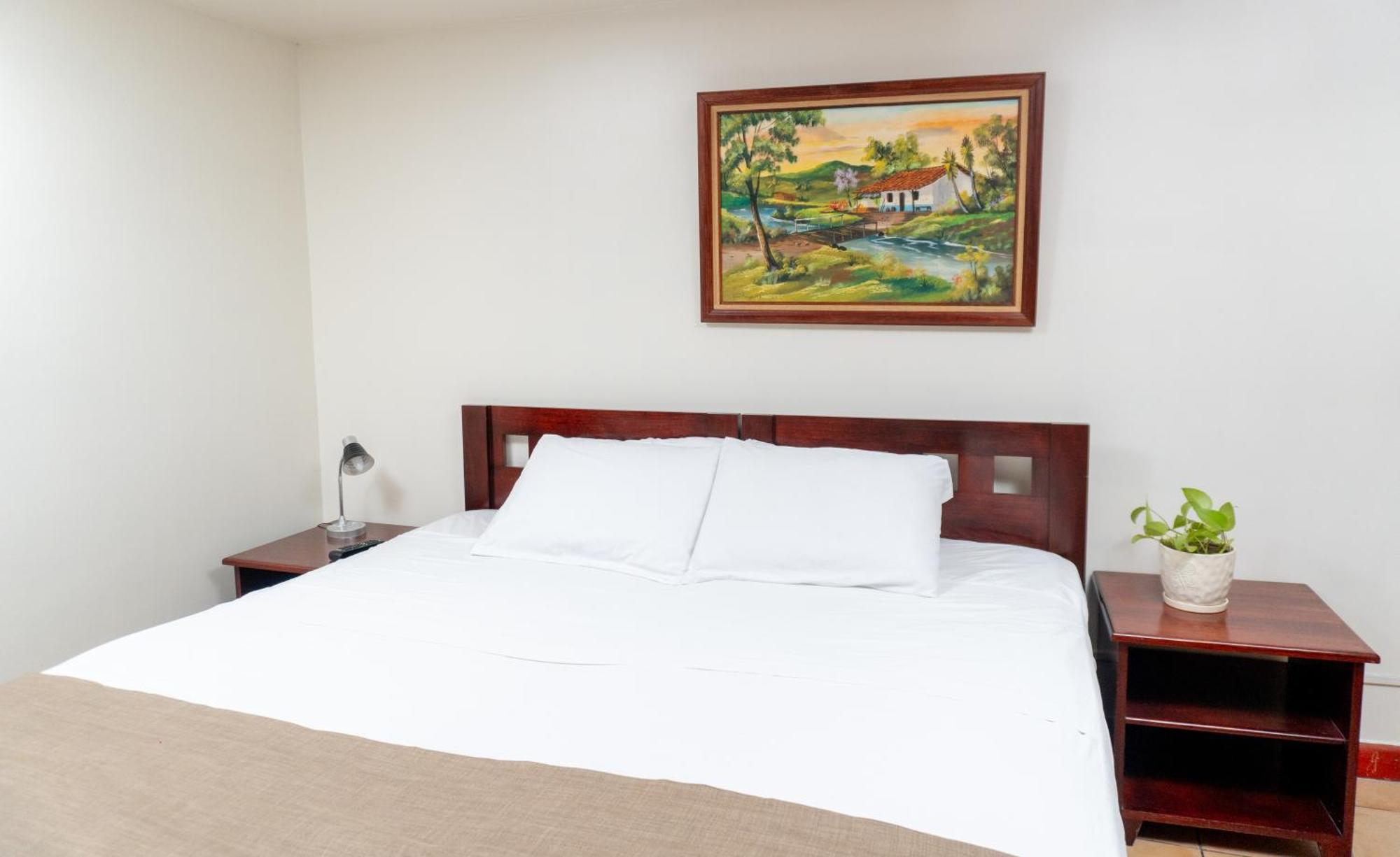 Oro Apart Hotel San Antonio De Belen ภายนอก รูปภาพ